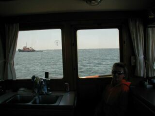 Southbound tug on Bay