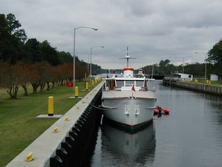 Lock with MV Washintonian