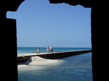 2005-01-07 Moat wall from interior fort Loggerhead Key light behind